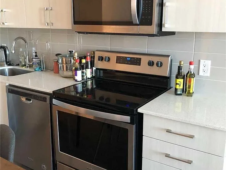 591 Sheppard Ave E #728 — Photo 3