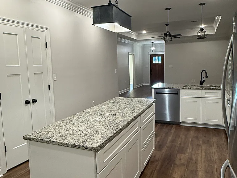 431 Kendall Ridge Dr — Photo 5