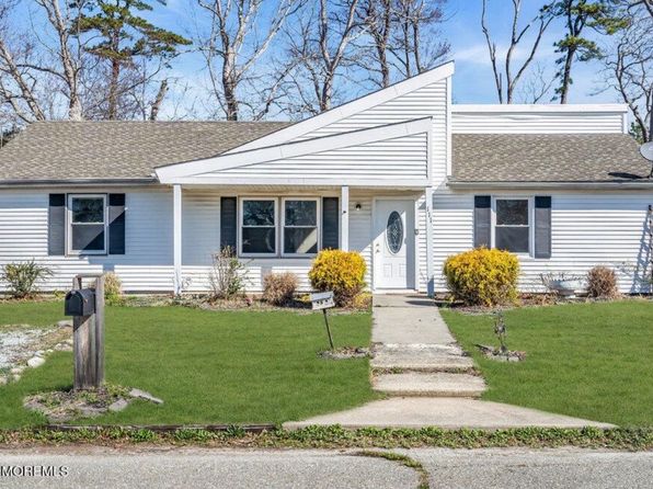 111 Buckhorn Lake Ct