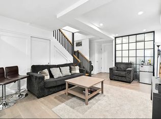 203 W 22nd St #A, New York, NY 10011