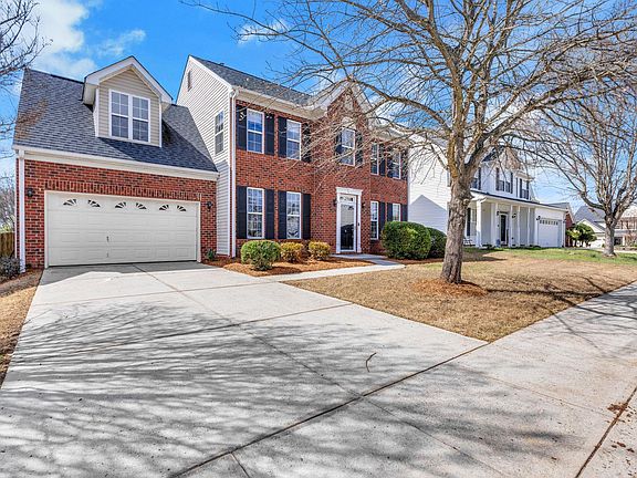 2nd image of 6 Kylemore Ln