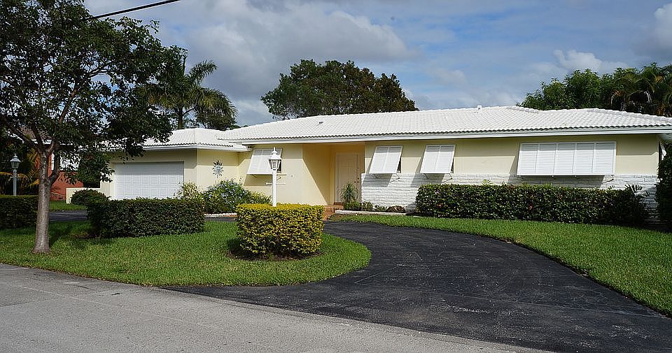 1st image of 6001 Twin Lake Dr