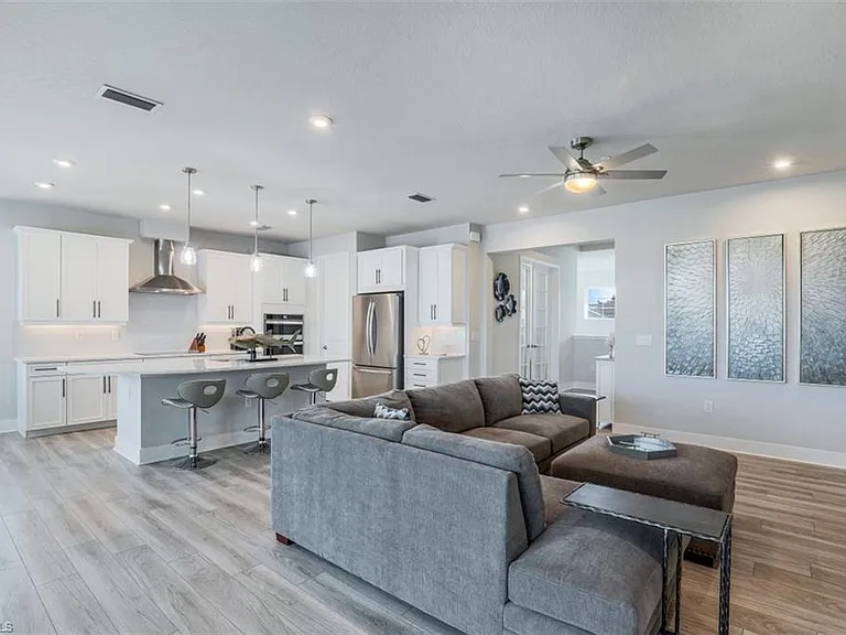4705 Arboretum Cir #203 — Photo 3