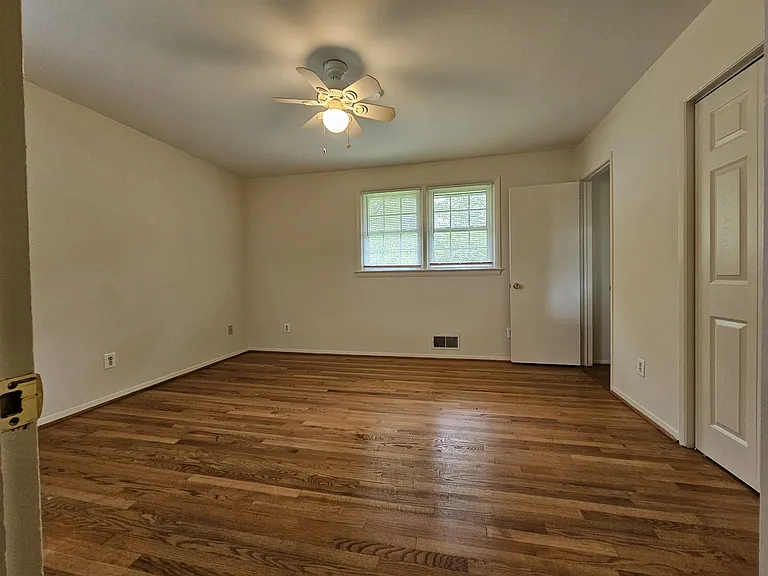5109 Ox Rd — Photo 11
