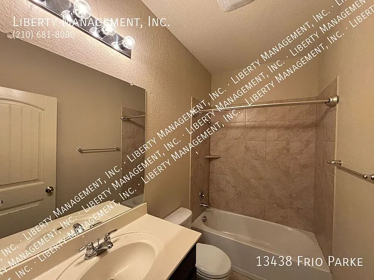 13438 Frio Parke — Photo 25