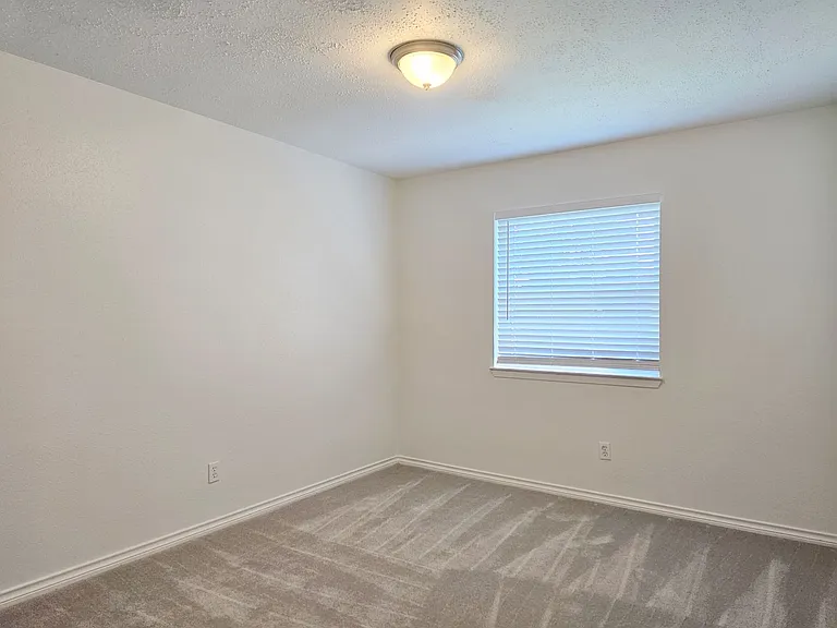 10615 Heatherford Dr — Photo 21