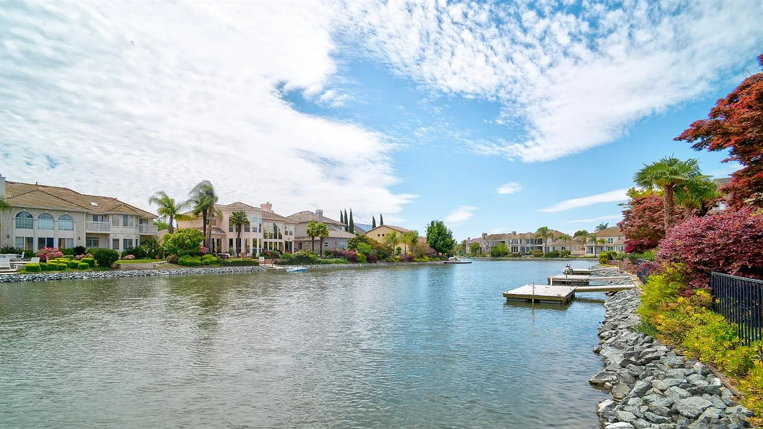 15 Watershore Cir photo 1
