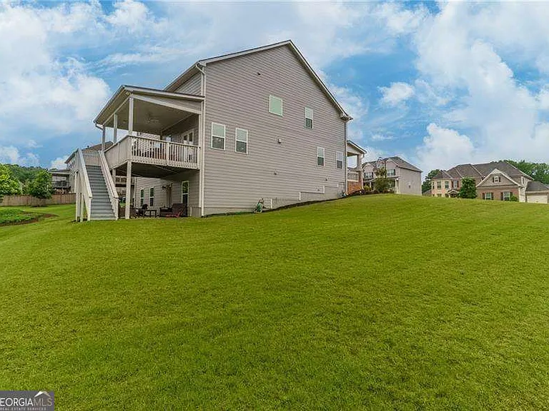 301 Cochin Dr — Photo 43