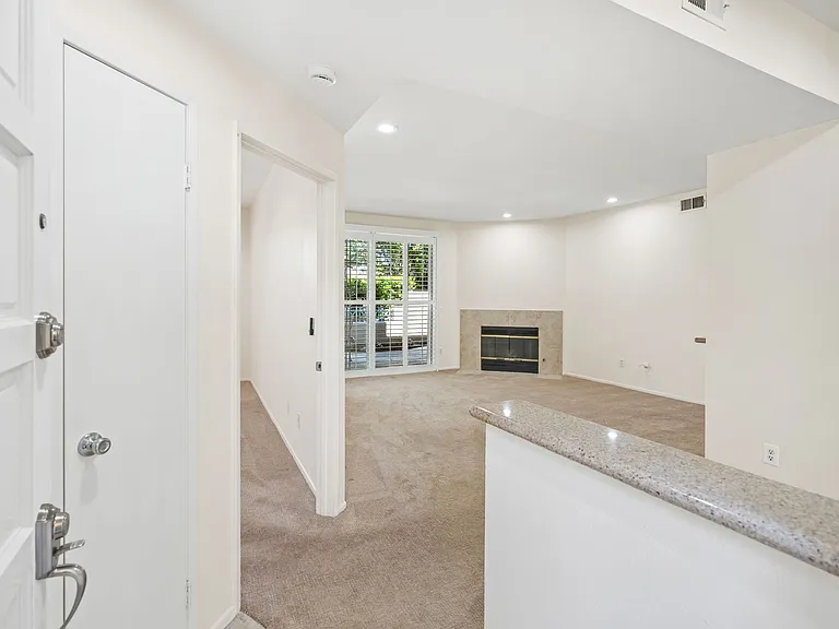 23609 Del Monte Dr #299 — Photo 6