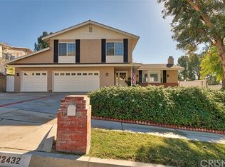 22432 Barbacoa Dr, Santa Clarita, CA 91350
