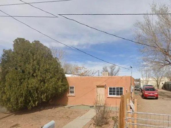 207 Garcia Rd NE, Albuquerque, NM 87113