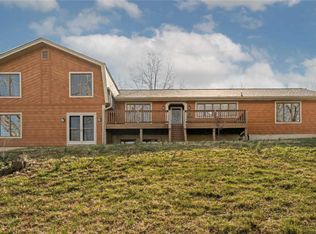 1002 Saint Paul Run, Ballwin, MO 63021
