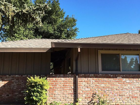 3rd image of 4091 S Land Park Dr