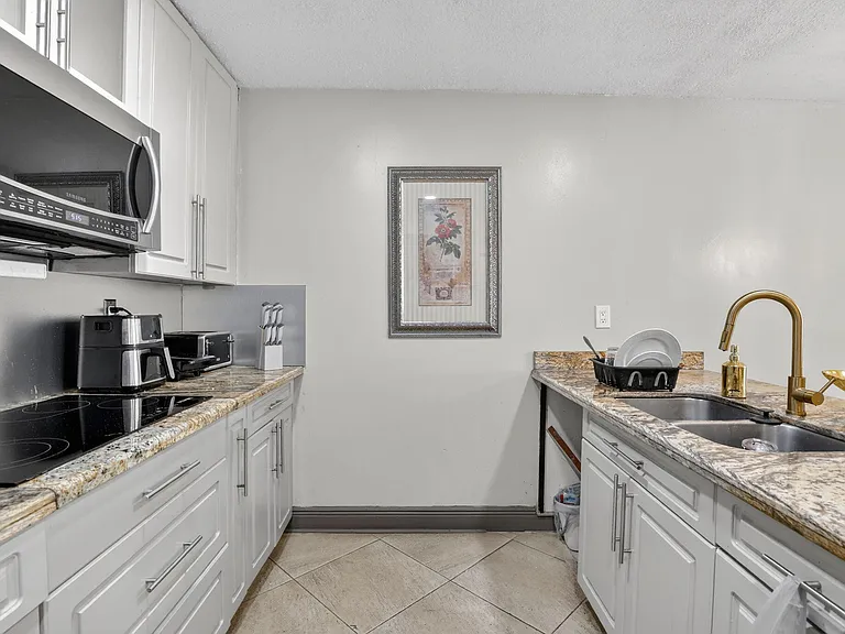 1250 SW 113th Ter #201 — Photo 14