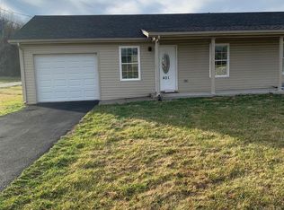 Opossum Kingdom Rd, Berea, KY 40403