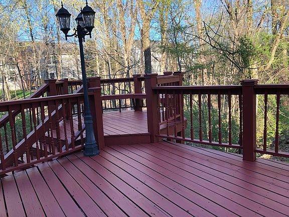 5th image of 8235 Sweetclover Ct