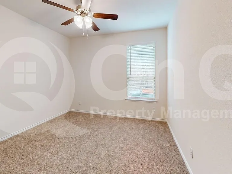 1932 Willie Ray St — Photo 18