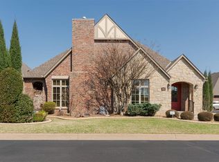 1021 Villas Creek Dr, Edmond, OK 73003