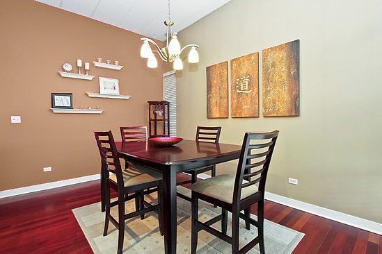 5th image of 1319 N Wood St APT 2B