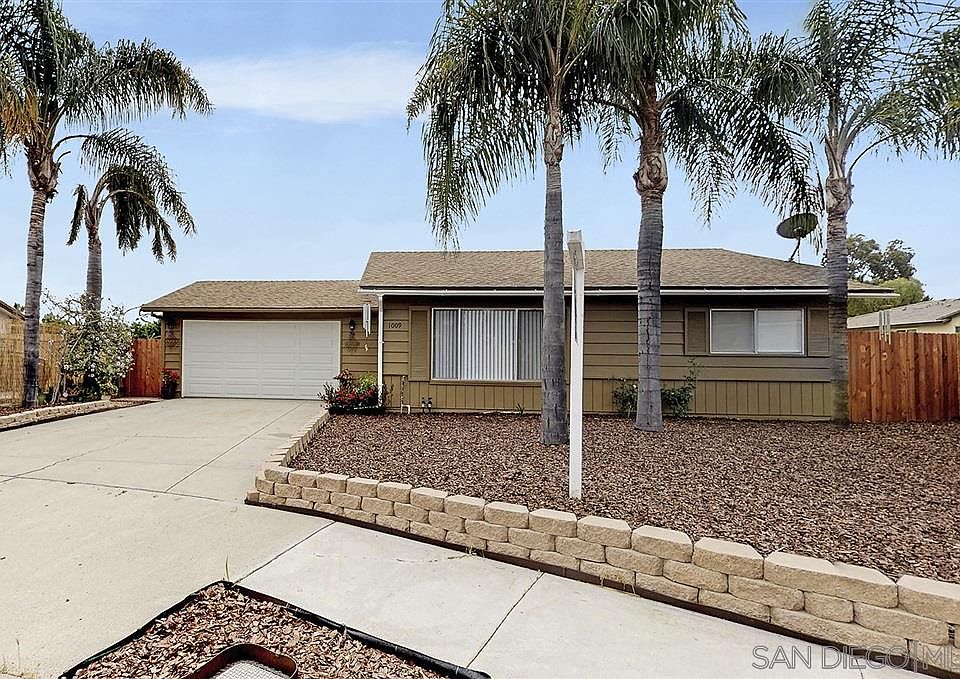 2nd image of 1009 Briarway Ct