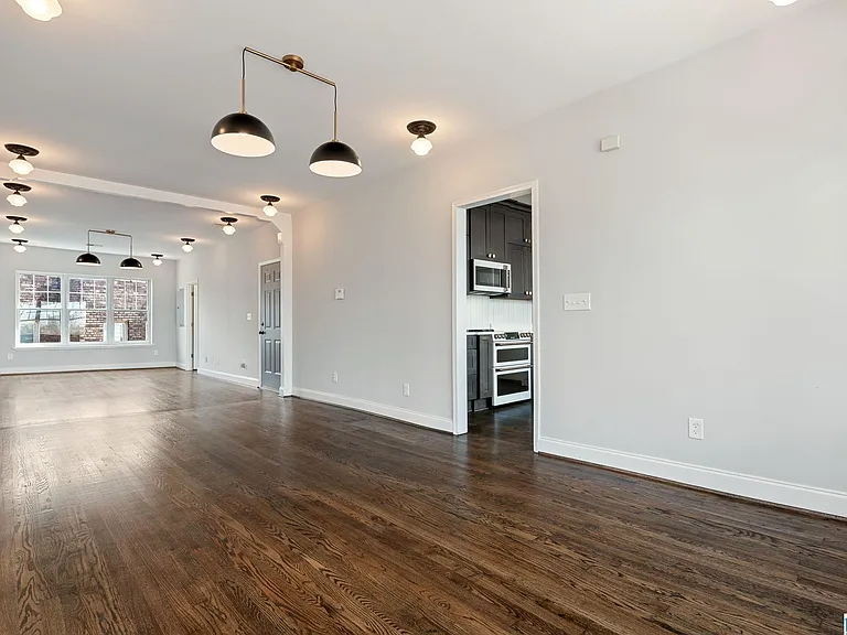 1105 26th St S #401 — Photo 10