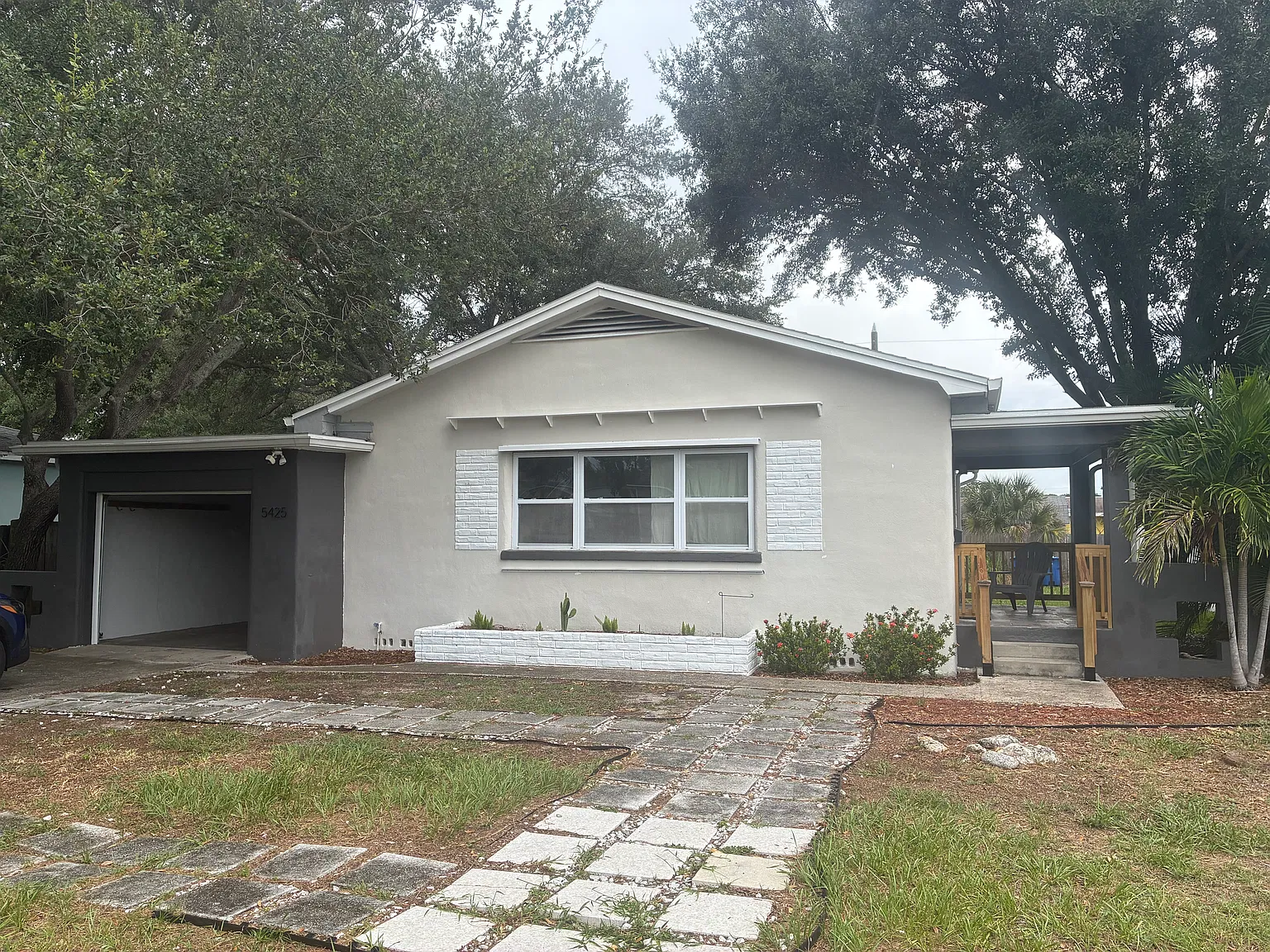 3 bed, 1118 sqft, $2,150 — Photo 1