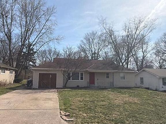 2nd image of 4305 E 113th St