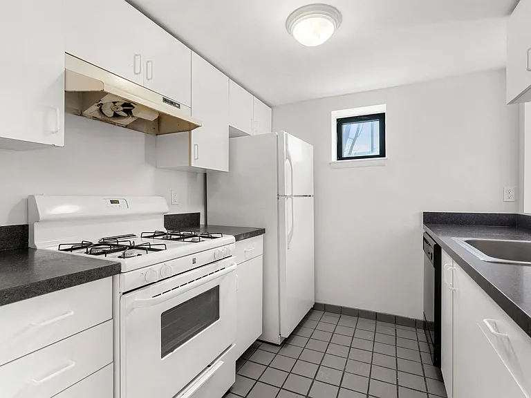 71 Fulkerson St — Photo 19