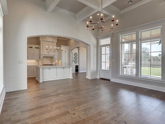 4th image of 116 Carriage Lakes Dr