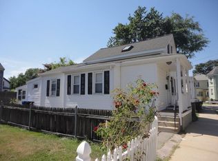 58 Gould St, Newport, RI 02840