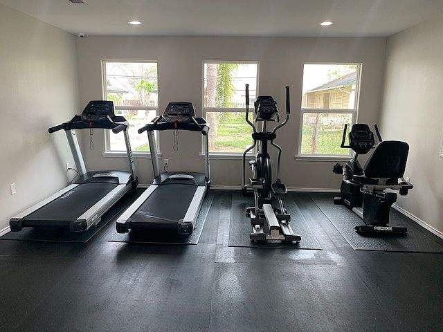 24/7 Fitness Center