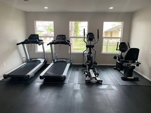 24/7 Fitness Center