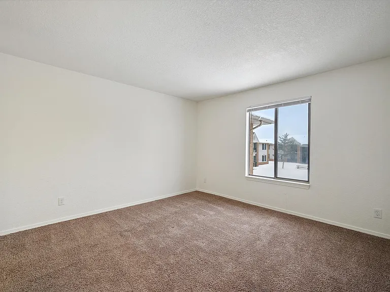 Two Bedroom (Classic) - 2 Bed / 2 Bath - 897 Sq.Ft.