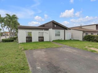 10532 SW 21st Ln, Miami, FL 33165