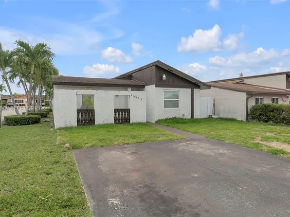 10532 SW 21st Ln, Miami, FL 33165