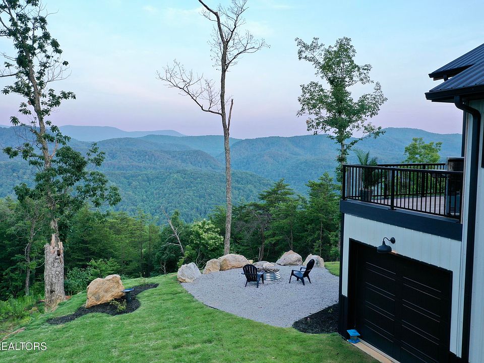25th image of 550 Steer Creek Rd