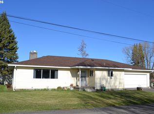 704 Tacoma St, Enterprise, OR 97828