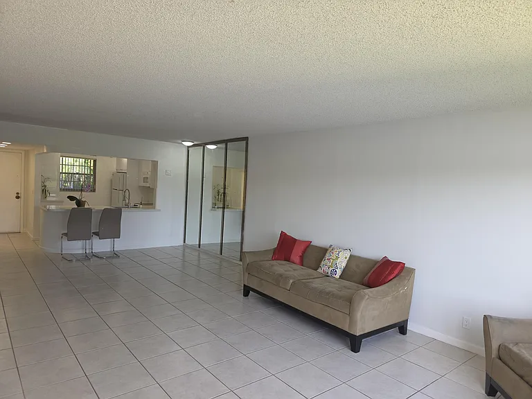 3905 N Nob Hill Rd #206 — Photo 16