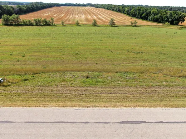 16007 Acadia Dr, Bismarck, ND 58503