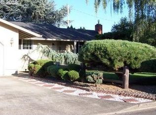 2217 Burdette Dr, Roseburg, OR