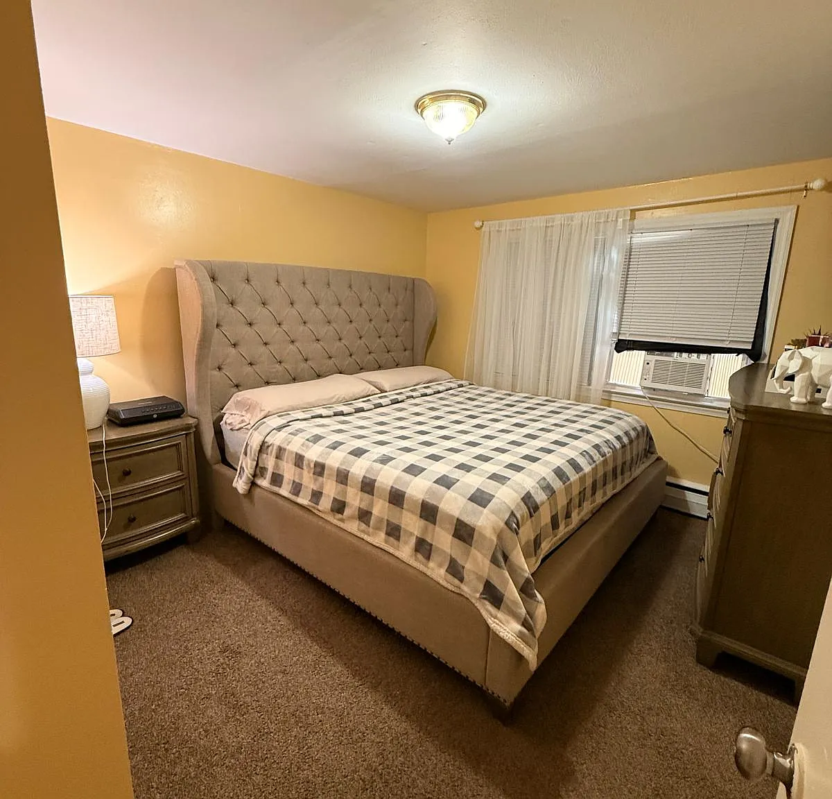 3 bed, $1,700 — Photo 2