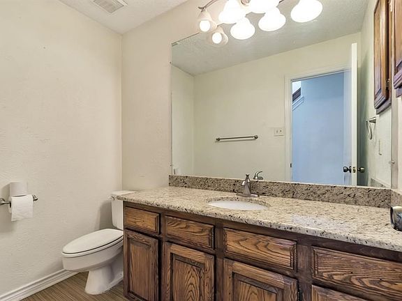 4th image of 2113 Avignon Dr