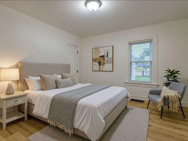1028 E Potter Ave — Photo 14