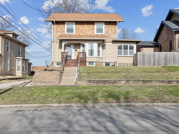 911 E 12th St, Des Moines, IA 50316