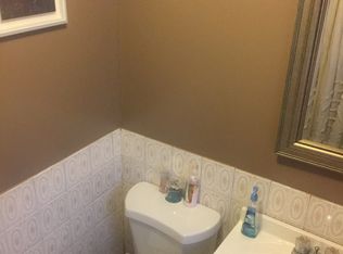 7 Anawanda Rd, North Babylon, NY 11703