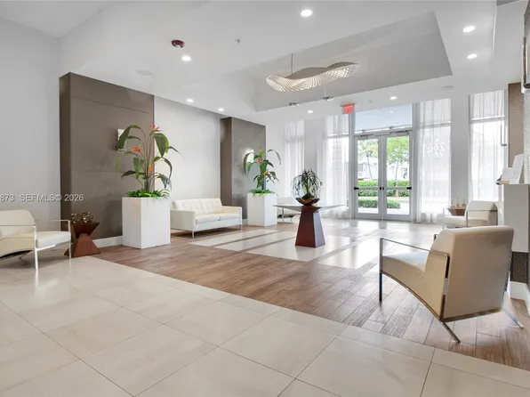 7661 NW 107th Ave APT 501, Doral, FL 33178
