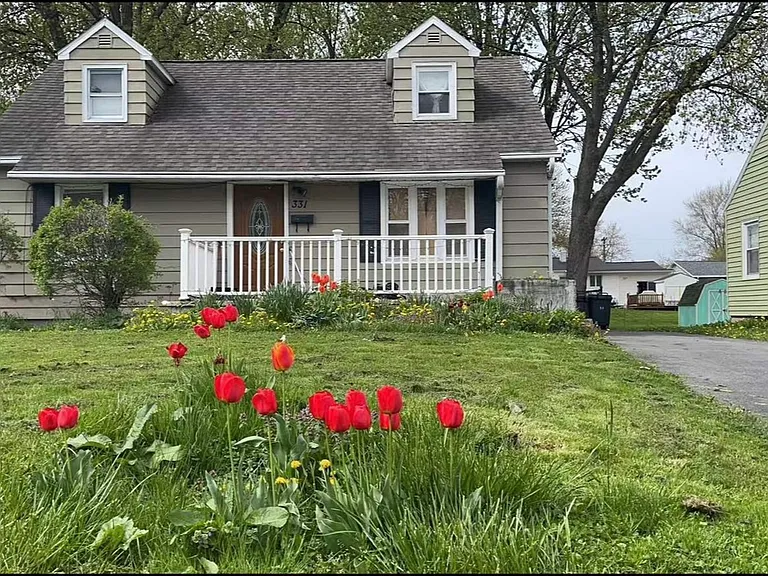 331 Fairmount Ave — Photo 1