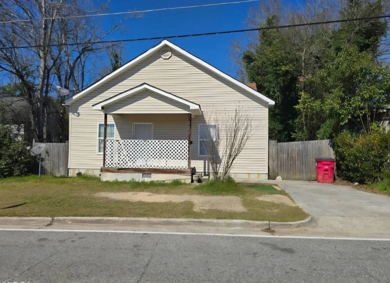 3 bed, 1191 sqft, $1,100 — Photo 1