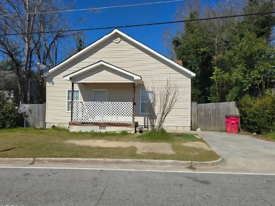 684 Mitchell St