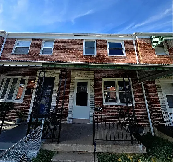 Building Photo - 2200 Redthorn Rd